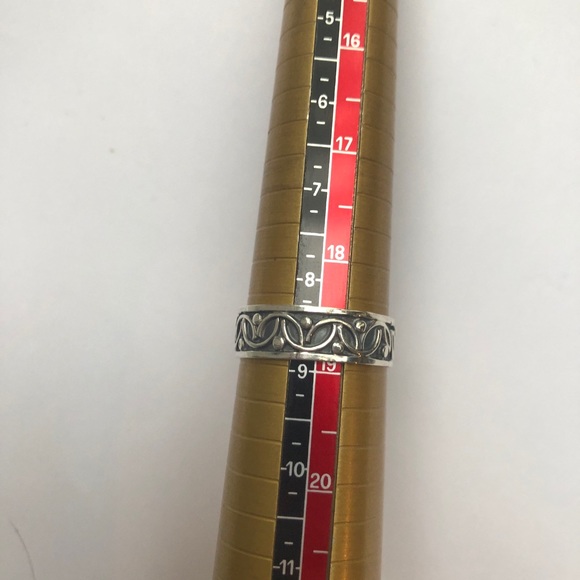 Silver band with flowery design!! - Picture 2 of 7